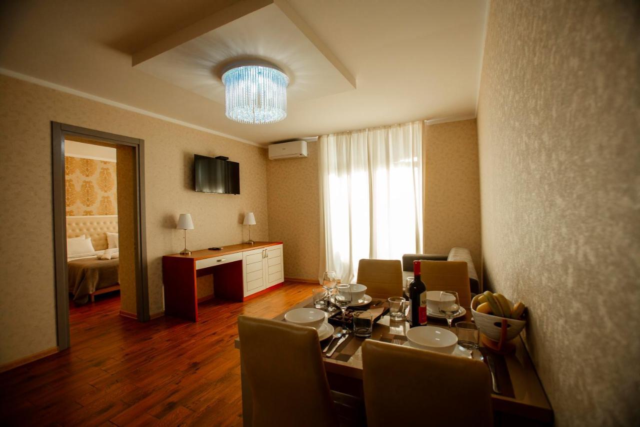Holiday Lux Sea Towers Batumi Zewnętrze zdjęcie