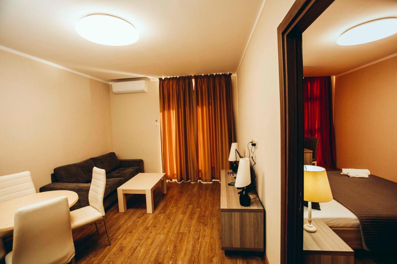 Holiday Lux Sea Towers Batumi Zewnętrze zdjęcie