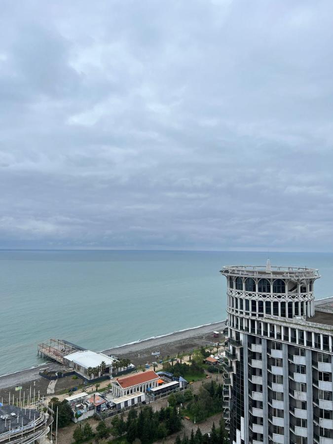 Holiday Lux Sea Towers Batumi Zewnętrze zdjęcie