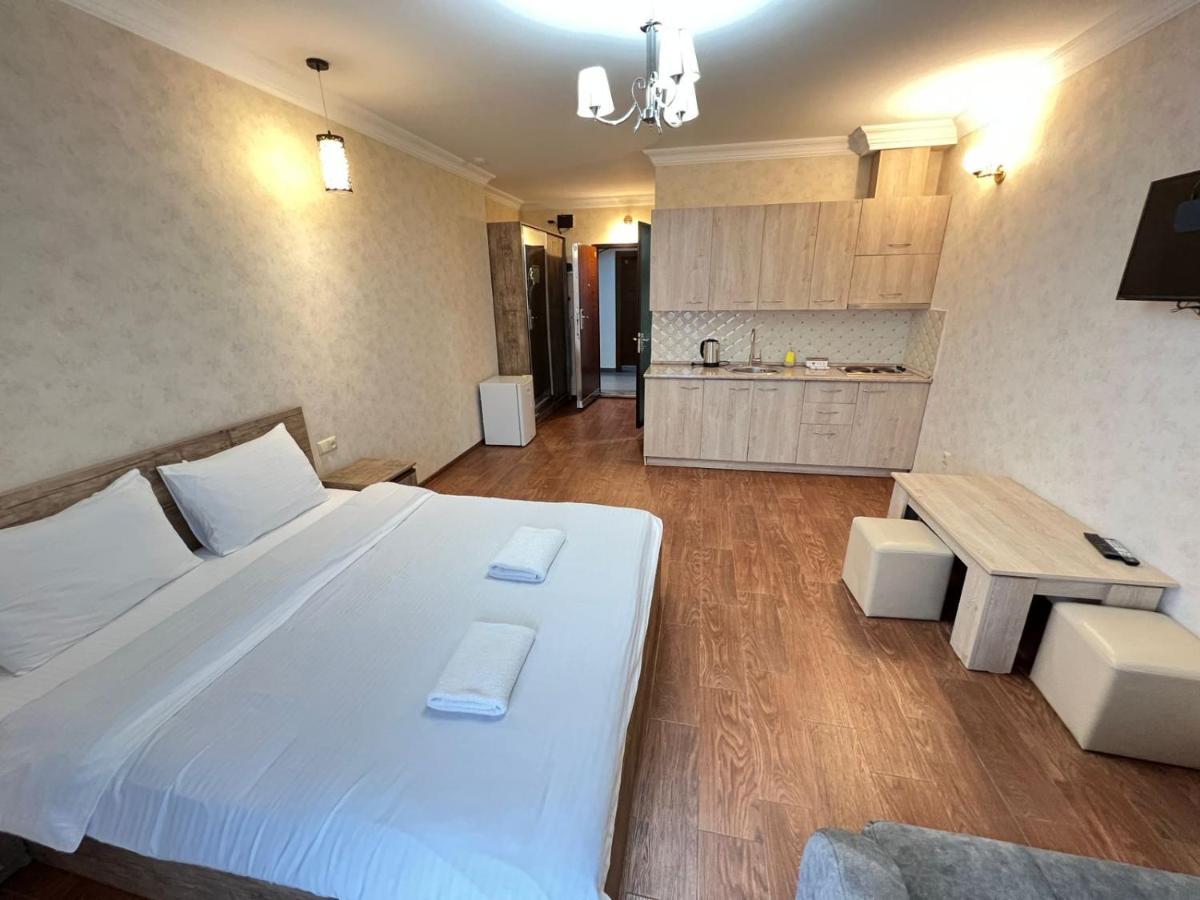 Holiday Lux Sea Towers Batumi Zewnętrze zdjęcie